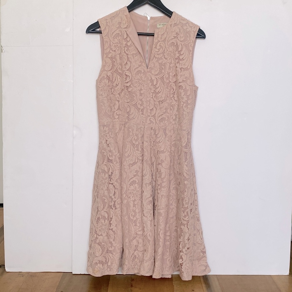 Burberry Lace Cocktail Dress. Size 8 US - Picture 1 of 10